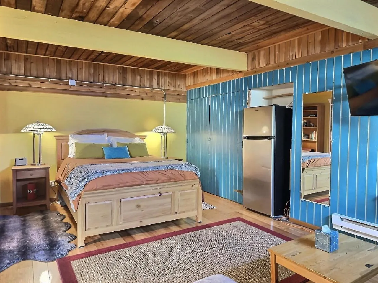 Urban Cottage - Pet Friendly With Hot Tub Access シアトル ホームステイ
