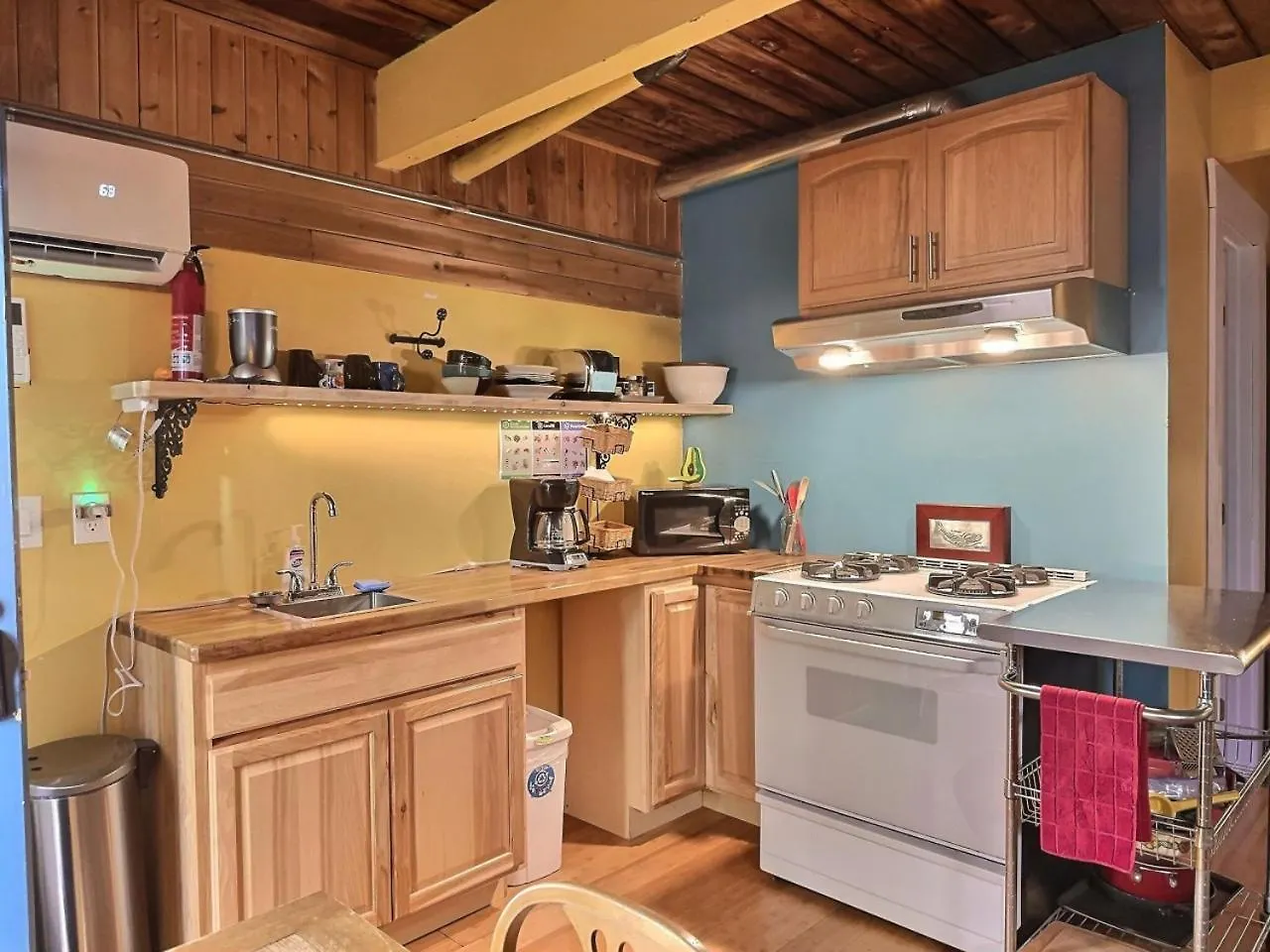 Urban Cottage - Pet Friendly With Hot Tub Access Seattle